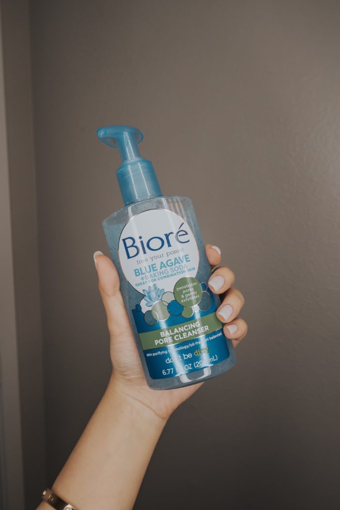 Arizona blogger, Demi Bang, talks about her skincare routine featuring Biore.