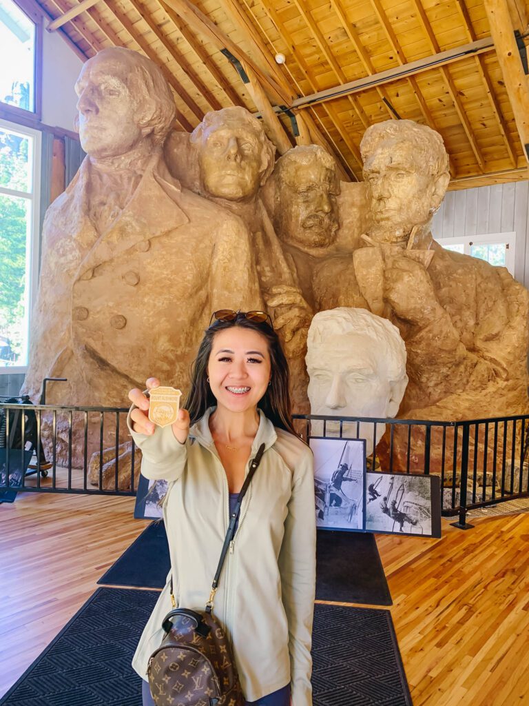 Arizona blogger Demi Bang became a Junior Ranger at Mount Rushmore.