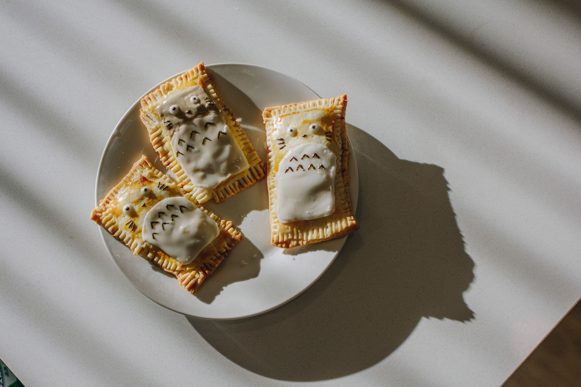 Arizona lifestyle blogger Demi Bang shares how she made Totoro toaster pastries.