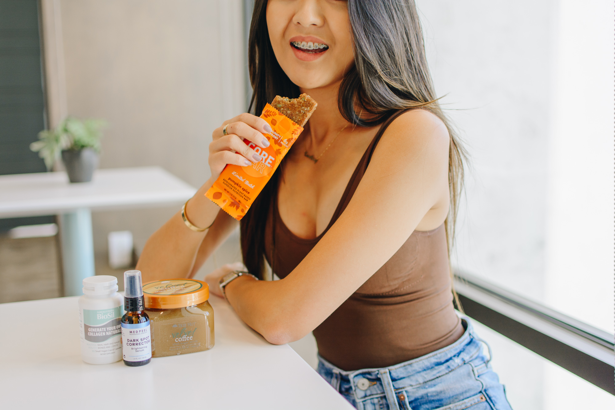 Arizona blogger Demi Bang talks about how she stays on top of your health and wellness transitioning from summer to autumn!